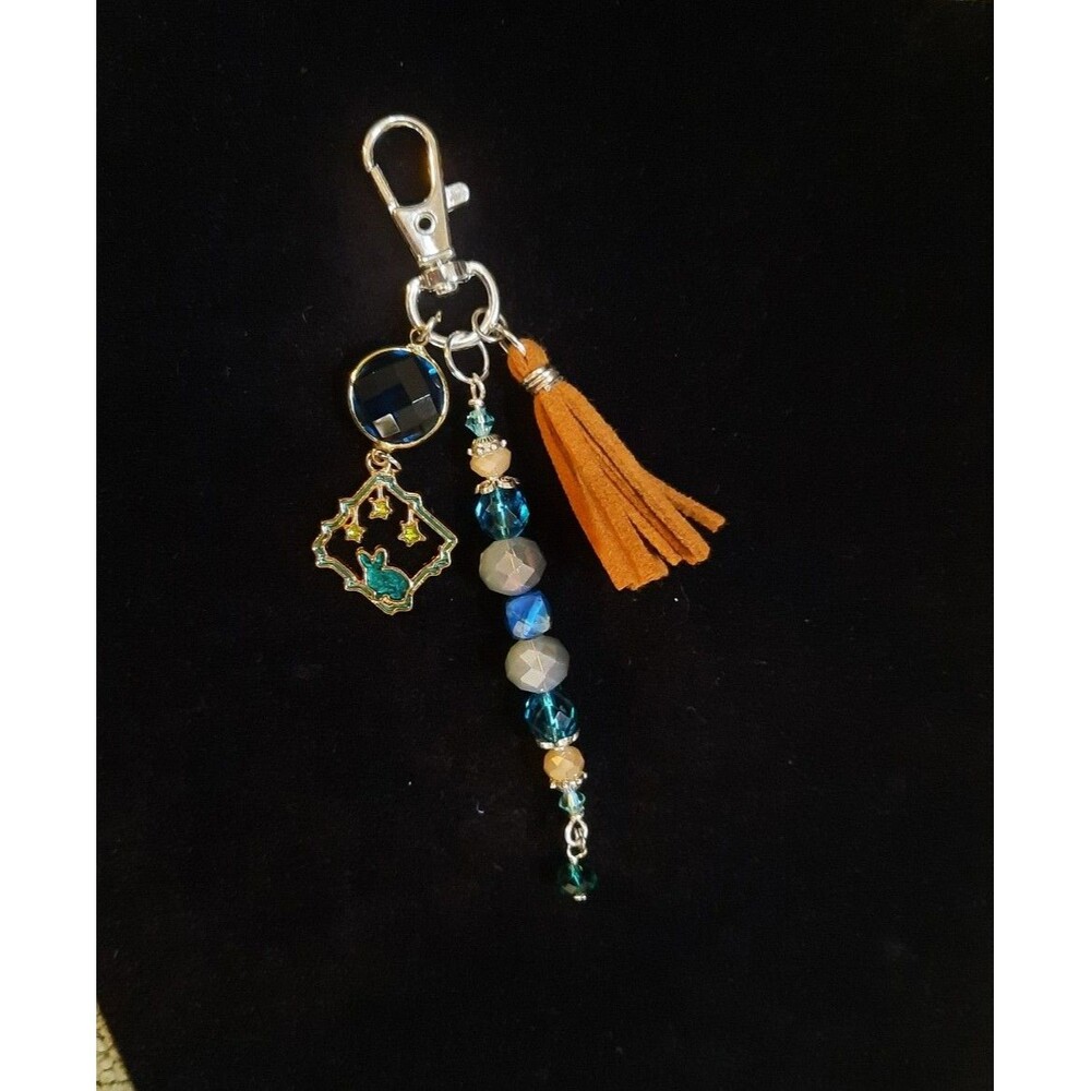 Handmade Alice In Wonderland Rabbit Purse Charm/ Keychain - Picture 3 of 5